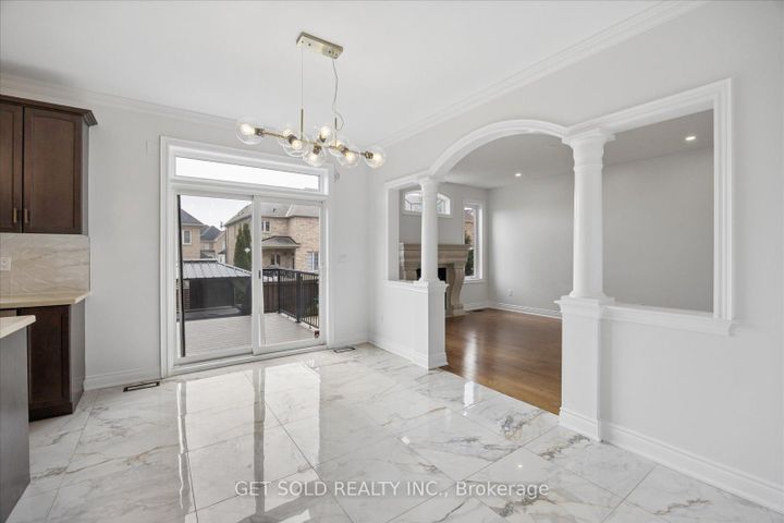 Photo 11 at 11 Maybeck Drive, Credit Valley, Brampton