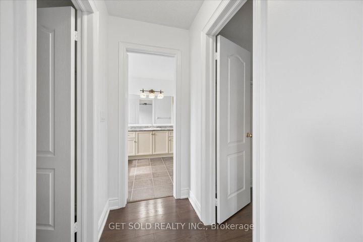 Photo 27 at 11 Maybeck Drive, Credit Valley, Brampton