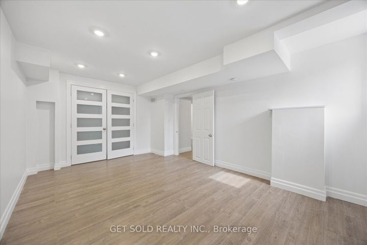 Photo 43 at 11 Maybeck Drive, Credit Valley, Brampton