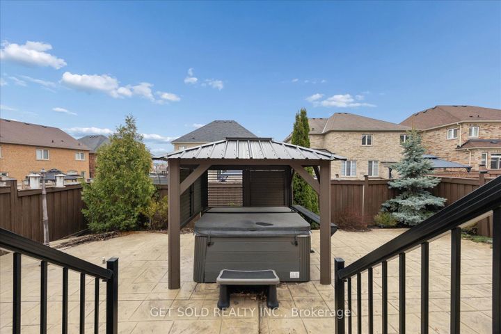 Photo 48 at 11 Maybeck Drive, Credit Valley, Brampton