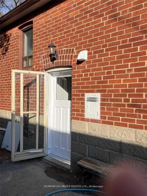 Photo 1 at 48 Connaught Avenue, Newtonbrook West, Toronto