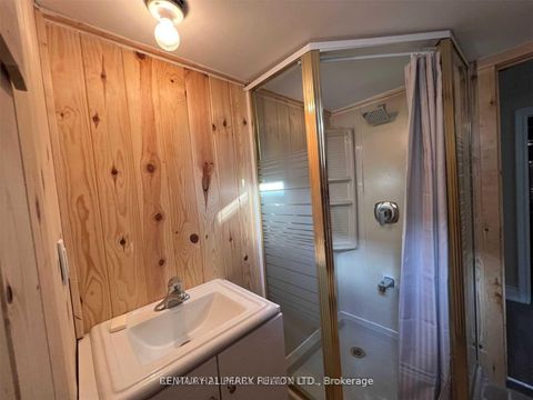 Photo 7 at 48 Connaught Avenue, Newtonbrook West, Toronto