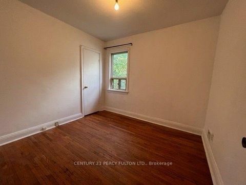 Photo 13 at 48 Connaught Avenue, Newtonbrook West, Toronto