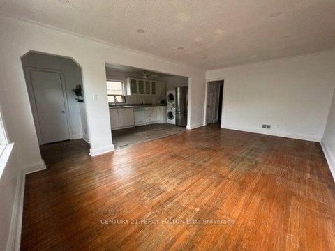 Photo 16 at 48 Connaught Avenue, Newtonbrook West, Toronto