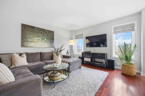 Photo 10 at 43 Corianne Avenue, Brooklin, Whitby