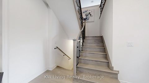 Photo 22 at 70 Current Drive, Rural Richmond Hill, Richmond Hill