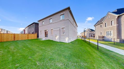 Photo 34 at 70 Current Drive, Rural Richmond Hill, Richmond Hill