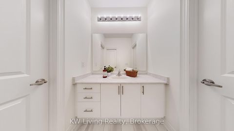 Photo 41 at 70 Current Drive, Rural Richmond Hill, Richmond Hill