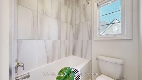 Photo 43 at 70 Current Drive, Rural Richmond Hill, Richmond Hill