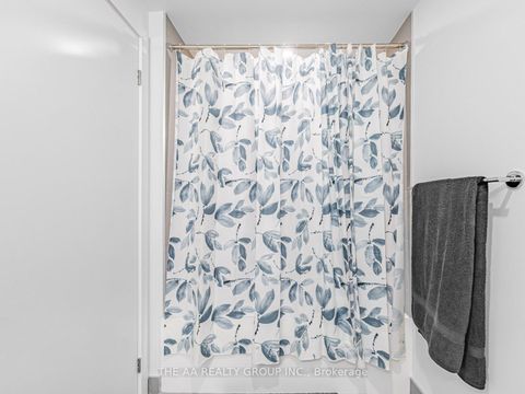 Photo 8 at 802 - 89 Church Street, Yonge Corridor, Toronto