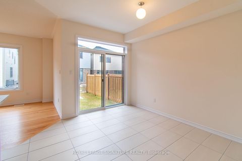 Photo 11 at 22 Prudhoe Terrace, Rural Barrie Southeast, Barrie