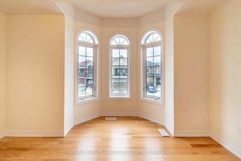 Photo 30 at 22 Prudhoe Terrace, Rural Barrie Southeast, Barrie