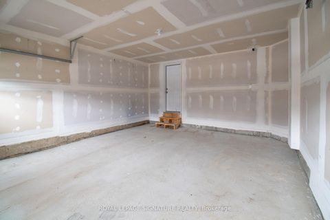 Photo 44 at 22 Prudhoe Terrace, Rural Barrie Southeast, Barrie