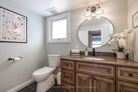 Photo 21 at 11 Castle Drive, Sunnidale, Barrie