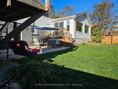 Photo 35 at 11 Castle Drive, Sunnidale, Barrie