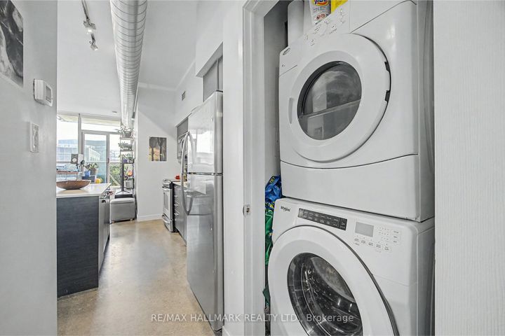 Photo 10 at 719 - 510 King Street E, Moss Park, Toronto