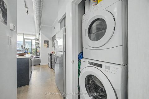 Photo 10 at 719 - 510 King Street E, Moss Park, Toronto