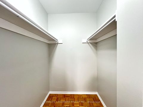 Photo 18 at 4 Ferncrest Gate, L'Amoreaux, Toronto