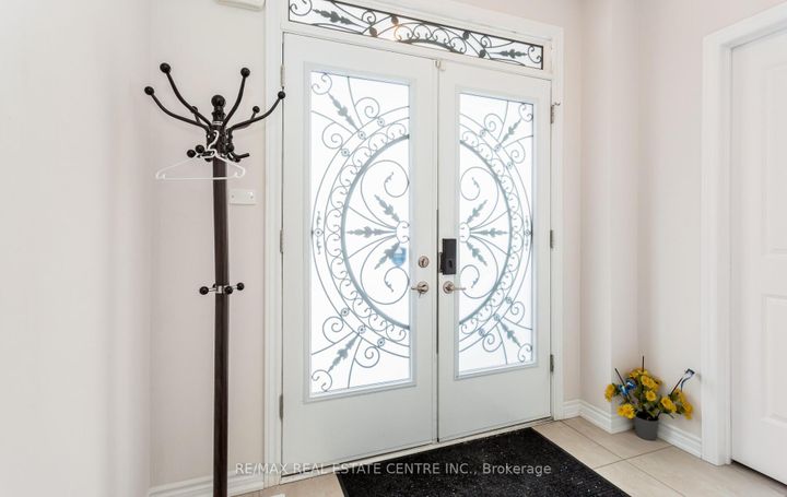 Photo 3 at 49 Bucksaw Street, Northwest Brampton, Brampton