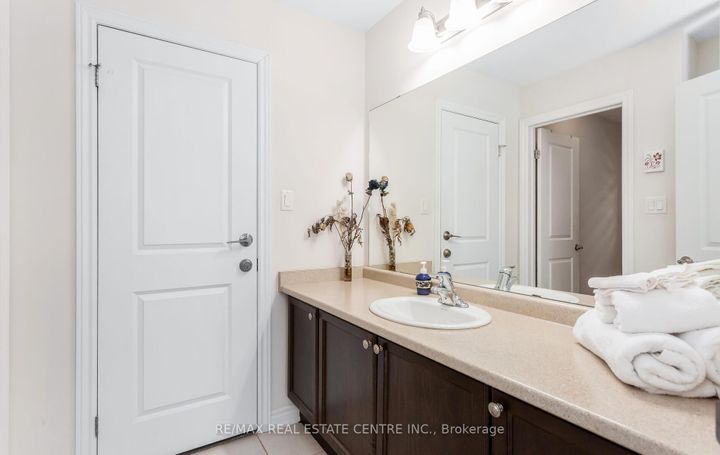 Photo 30 at 49 Bucksaw Street, Northwest Brampton, Brampton