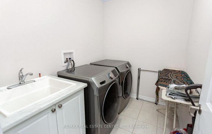 Photo 31 at 49 Bucksaw Street, Northwest Brampton, Brampton