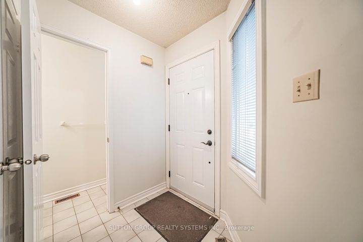 Photo 5 at 48 - 2275 Credit Valley Road, Central Erin Mills, Mississauga