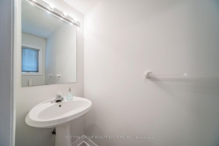 Photo 6 at 48 - 2275 Credit Valley Road, Central Erin Mills, Mississauga