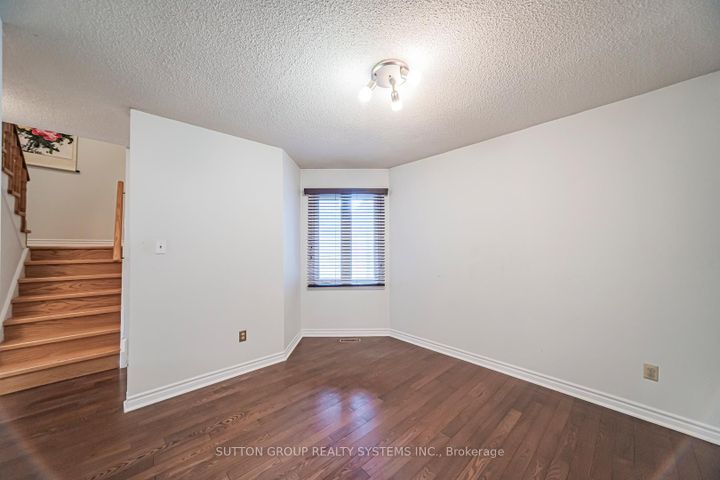 Photo 9 at 48 - 2275 Credit Valley Road, Central Erin Mills, Mississauga
