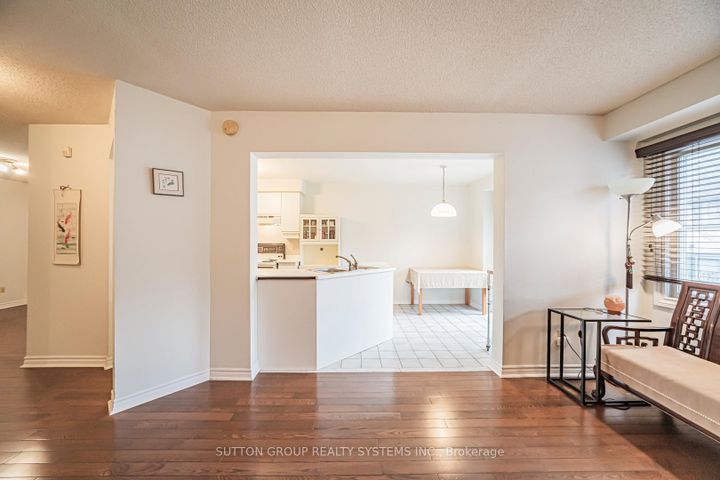 Photo 22 at 48 - 2275 Credit Valley Road, Central Erin Mills, Mississauga