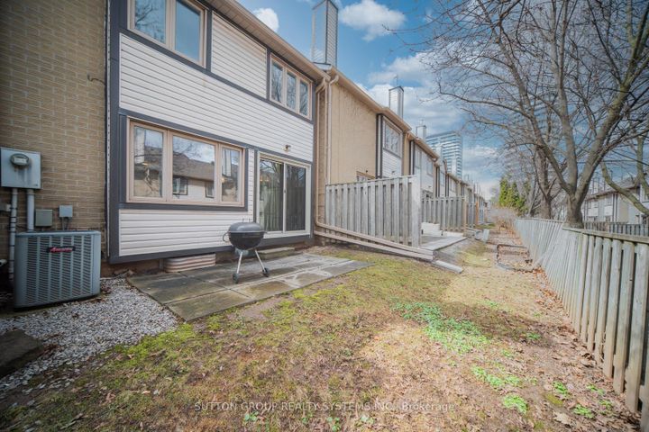 Photo 43 at 48 - 2275 Credit Valley Road, Central Erin Mills, Mississauga