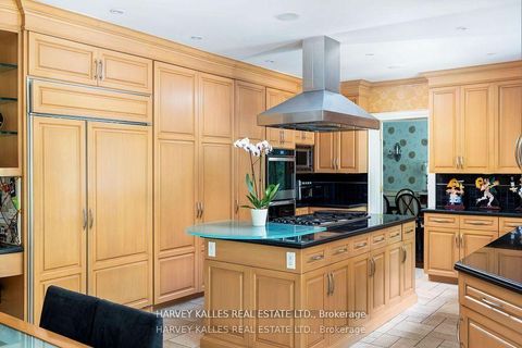 Photo 8 at 52 Berkindale Drive, Windfields, Toronto