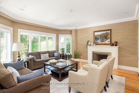 Photo 11 at 52 Berkindale Drive, Windfields, Toronto