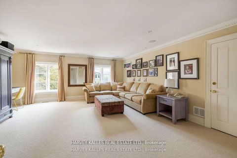 Photo 13 at 52 Berkindale Drive, Windfields, Toronto