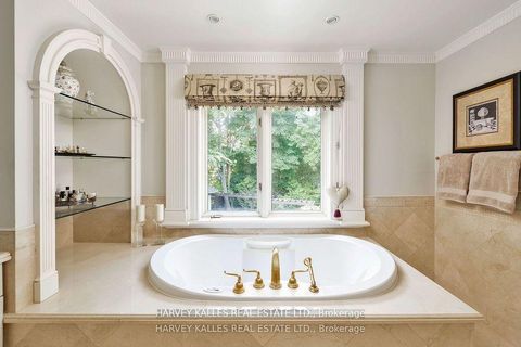 Photo 15 at 52 Berkindale Drive, Windfields, Toronto