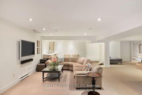 Photo 20 at 52 Berkindale Drive, Windfields, Toronto