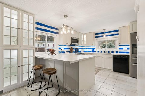 Photo 10 at 10 Pinecrest Circle, Cookstown, Innisfil