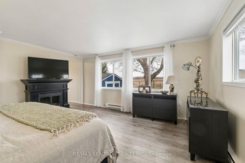 Photo 17 at 10 Pinecrest Circle, Cookstown, Innisfil