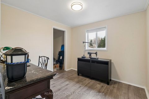 Photo 21 at 10 Pinecrest Circle, Cookstown, Innisfil