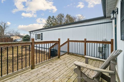 Photo 32 at 10 Pinecrest Circle, Cookstown, Innisfil