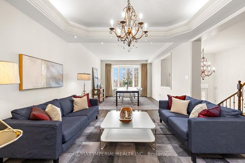 Photo 5 at 16 Carriage House Court, Jefferson, Richmond Hill