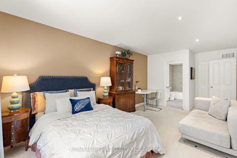 Photo 25 at 16 Carriage House Court, Jefferson, Richmond Hill