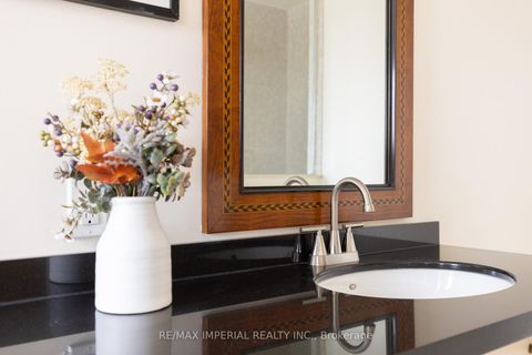 Photo 27 at 16 Carriage House Court, Jefferson, Richmond Hill