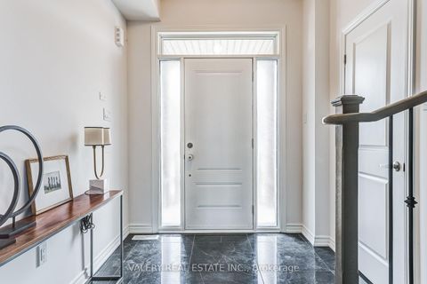 Photo 3 at 26 Sam Battaglia Crescent, Sutton & Jackson's Point, Georgina