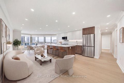 Photo 6 at 703 - 5 Weldrick Road W, North Richvale, Richmond Hill