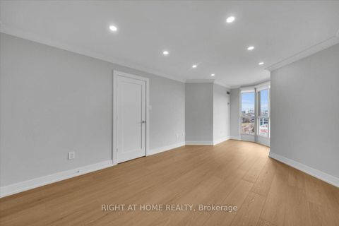 Photo 17 at 703 - 5 Weldrick Road W, North Richvale, Richmond Hill