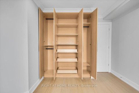 Photo 22 at 703 - 5 Weldrick Road W, North Richvale, Richmond Hill