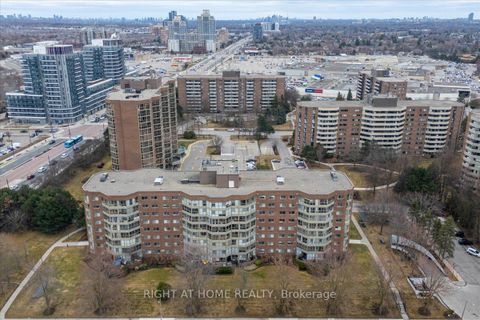 Photo 34 at 703 - 5 Weldrick Road W, North Richvale, Richmond Hill