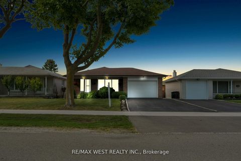 Photo 3 at 304 La Rose Avenue, Richview, Toronto