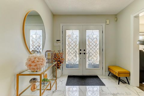 Photo 2 at 80 Lois Drive, Islington Woods, Vaughan