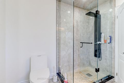 Photo 19 at 80 Lois Drive, Islington Woods, Vaughan